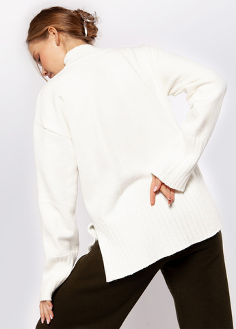 Белый зимний свитер Sewel