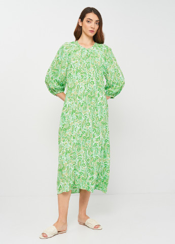 Зеленое кэжуал платье Zara с цветочным принтом