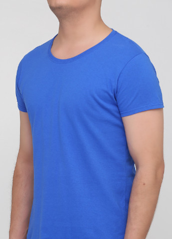 Светло-синяя футболка Gildan