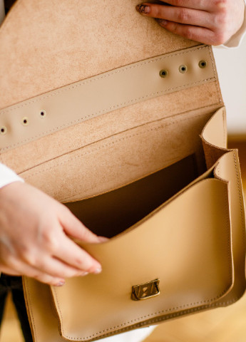 Женская деловая сумка ручной работы из винтажной натуральной кожи бордового цвета Boorbon (253342380)