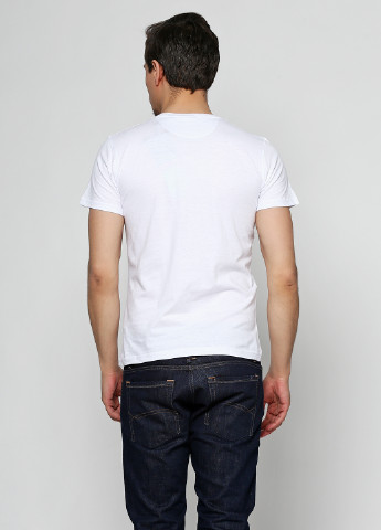 Біла футболка Pierre Cardin