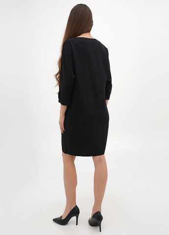 Чорна кежуал сукня Sassofono однотонна