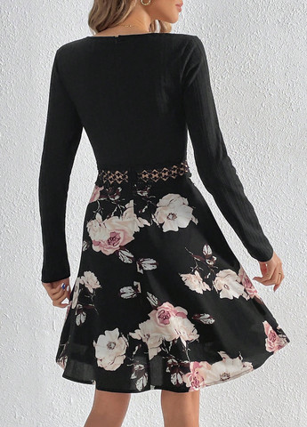 Черное кэжуал платье клеш SHEIN с цветочным принтом