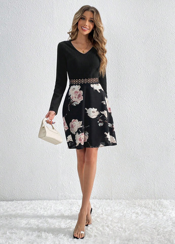 Черное кэжуал платье клеш SHEIN с цветочным принтом