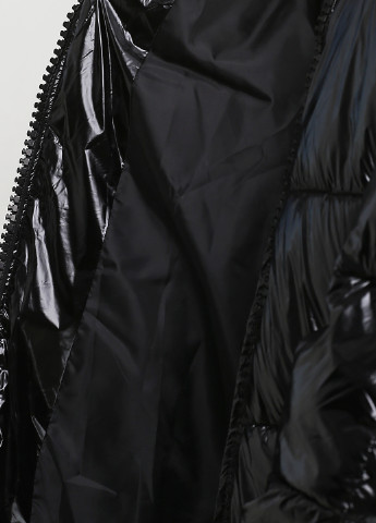 Чорна зимня куртка Italy Moda