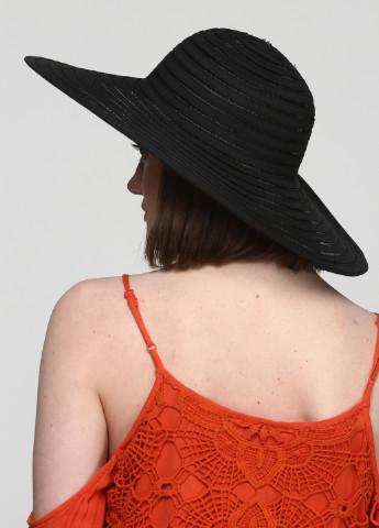 Шляпа Francesca's однотонная чёрная пляжная