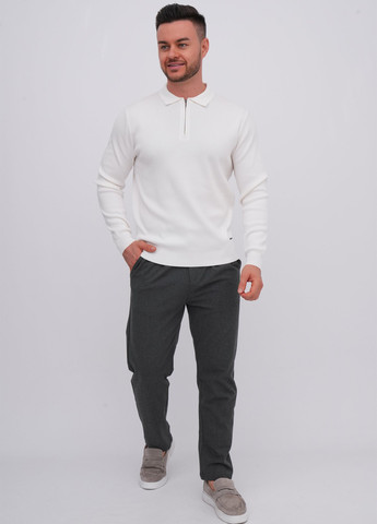 Білий демісезонний светр K.O.R