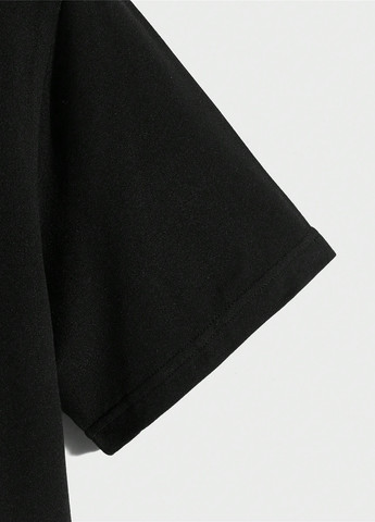 Чорна футболка SHEIN