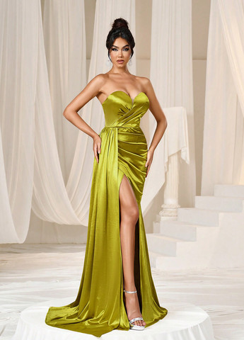 Оливкова вечірня сукня з відкритими плечима, зі шлейфом SHEIN однотонна