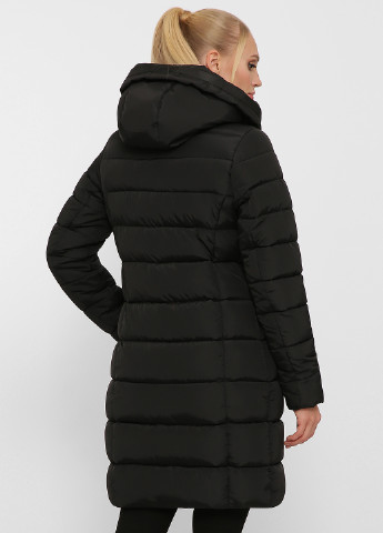 Чорна зимня куртка Rolana