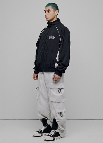 Чорна демісезонна вітровка Preach