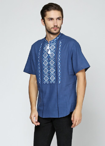 Темно-синяя кэжуал рубашка с орнаментом ЕтноМодерн с коротким рукавом
