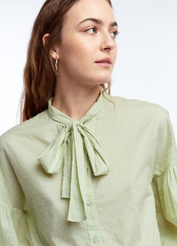Оливкова блуза Gina Tricot