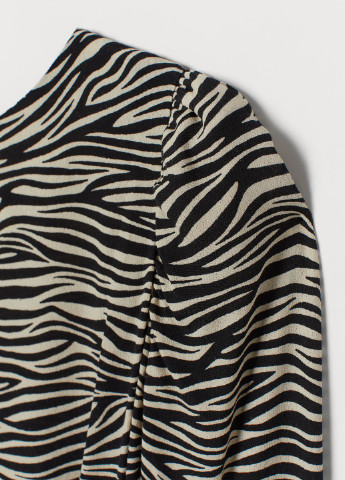 Светло-бежевое кэжуал креповое платье H&M зебра