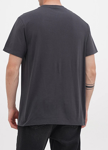 Темно-сіра футболка Nike