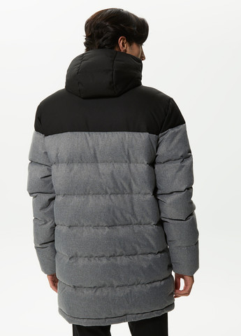 Серая зимняя куртка Lacoste