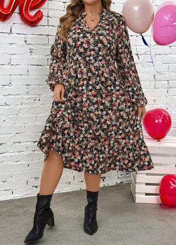 Черное кэжуал платье клеш, в стиле ампир SHEIN с цветочным принтом