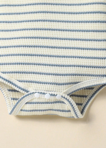 Комбінований демісезонний костюм (боді, шорти) SHEIN