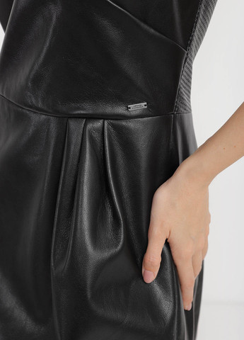 Чорна кежуал сукня сукня-комбінація Armani Exchange однотонна