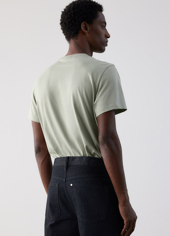 Серо-зеленая футболка H&M