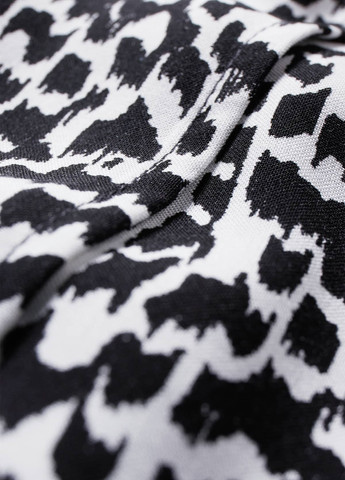 Чорно-білий кежуал сукня а-силует C&A з абстрактним візерунком