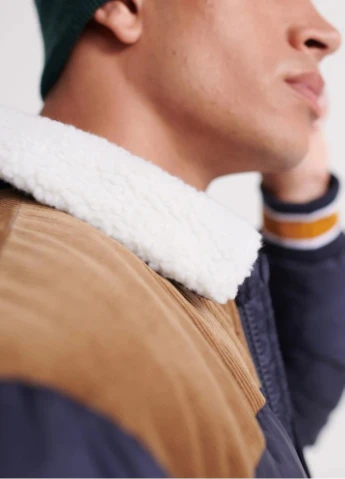 Темно-синяя демисезонная куртка Superdry