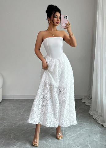 Белое праздничный, вечернее платье клеш, с открытыми плечами, бандо, с открытой спиной SHEIN однотонное