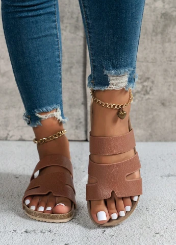 Коричневые шлепанцы SHEIN