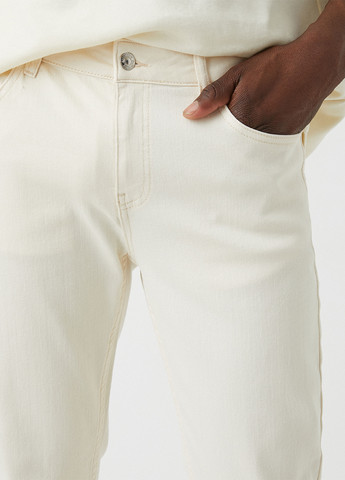 Молочные демисезонные зауженные джинсы KOTON