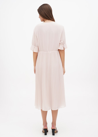 Пудрова кежуал сукня плісована H&M однотонна