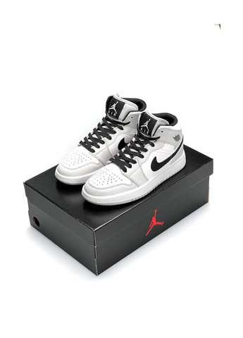 Комбіновані всесезонні кросівки Nike Air Jordan High Gray Black