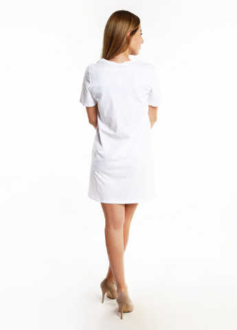 Белое кэжуал платье H&M с надписью