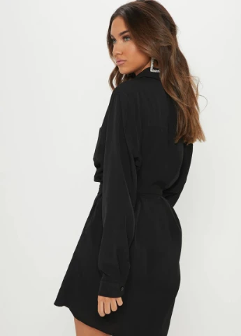 Чорна повсякденний платье PrettyLittleThing однотонна