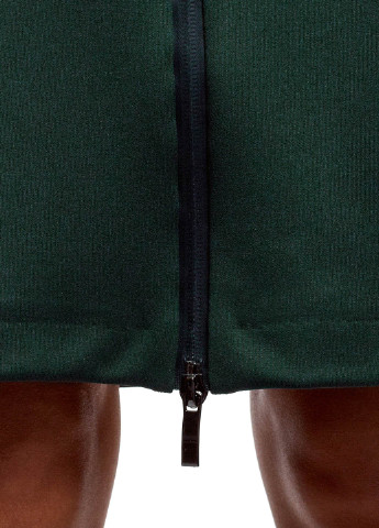 Темно-зеленая офисная однотонная юбка Oodji карандаш