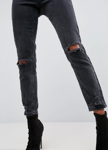 Серые демисезонные джинсы Asos