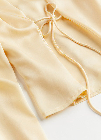 Светло-жёлтая блуза H&M