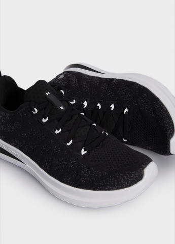 Кроссовки Under Armour чёрные демисезоны (306853565)