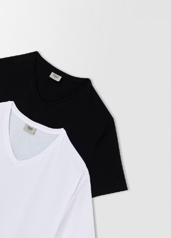 Чорно-біла футболка (2 шт.) DeFacto