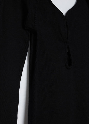 Чорна кежуал сукня Stradivarius однотонна