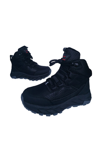Черные спортивные зимние ботинки JG