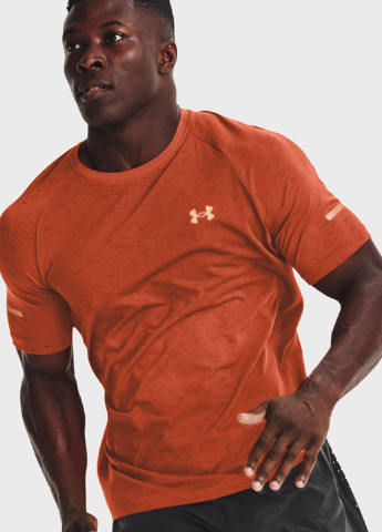 Оранжевая летняя футболка Under Armour