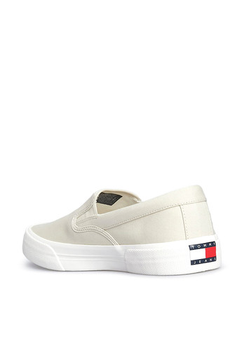 Бежевые слипоны Tommy Jeans с логотипом