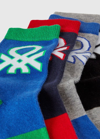 Сірі шкарпетки (4 пари) United Colors of Benetton смужки демісезон (367063862)