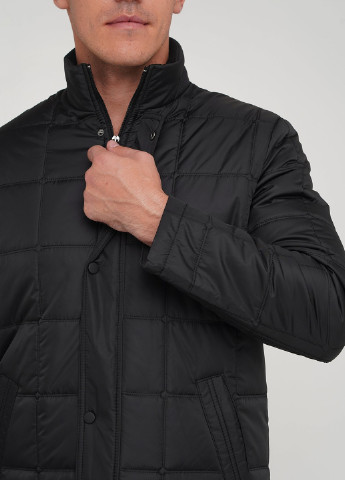 Чорна зимня куртка Trend Collection
