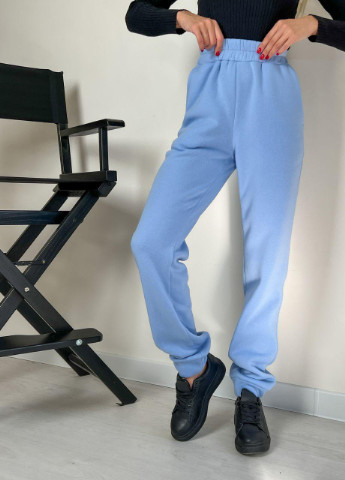 Женские спортивные брюки с манжетом голубого цвета р.L 380141 New Trend (255983161)