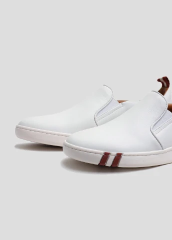 Белые белые кожаные слипоны Bally однотонные