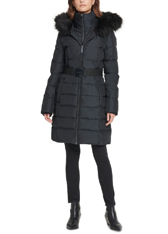Чорна зимня куртка DKNY