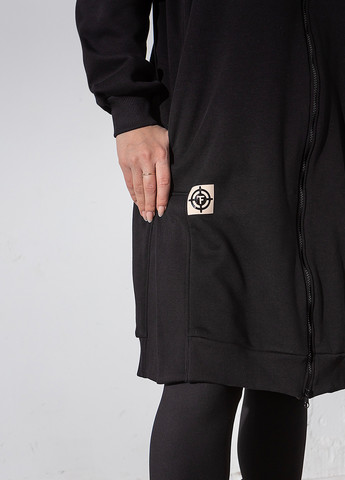 Черное кэжуал платье длинное утепленное на молнии с капюшоном оверсайз TOTALFIT однотонное