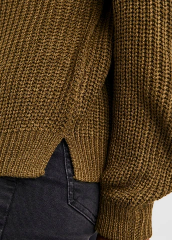 Оливковий (хакі) демісезонний светр Vero Moda