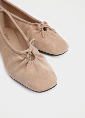 Жіночі балетки Respect | бежеві однотонні без декору натуральний велюр (334111754)